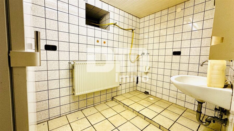 Lagerräume Souterrain von 3,5 bis 21 m² beheizt zentral in Bettenhausen an der Leipziger Str - K5